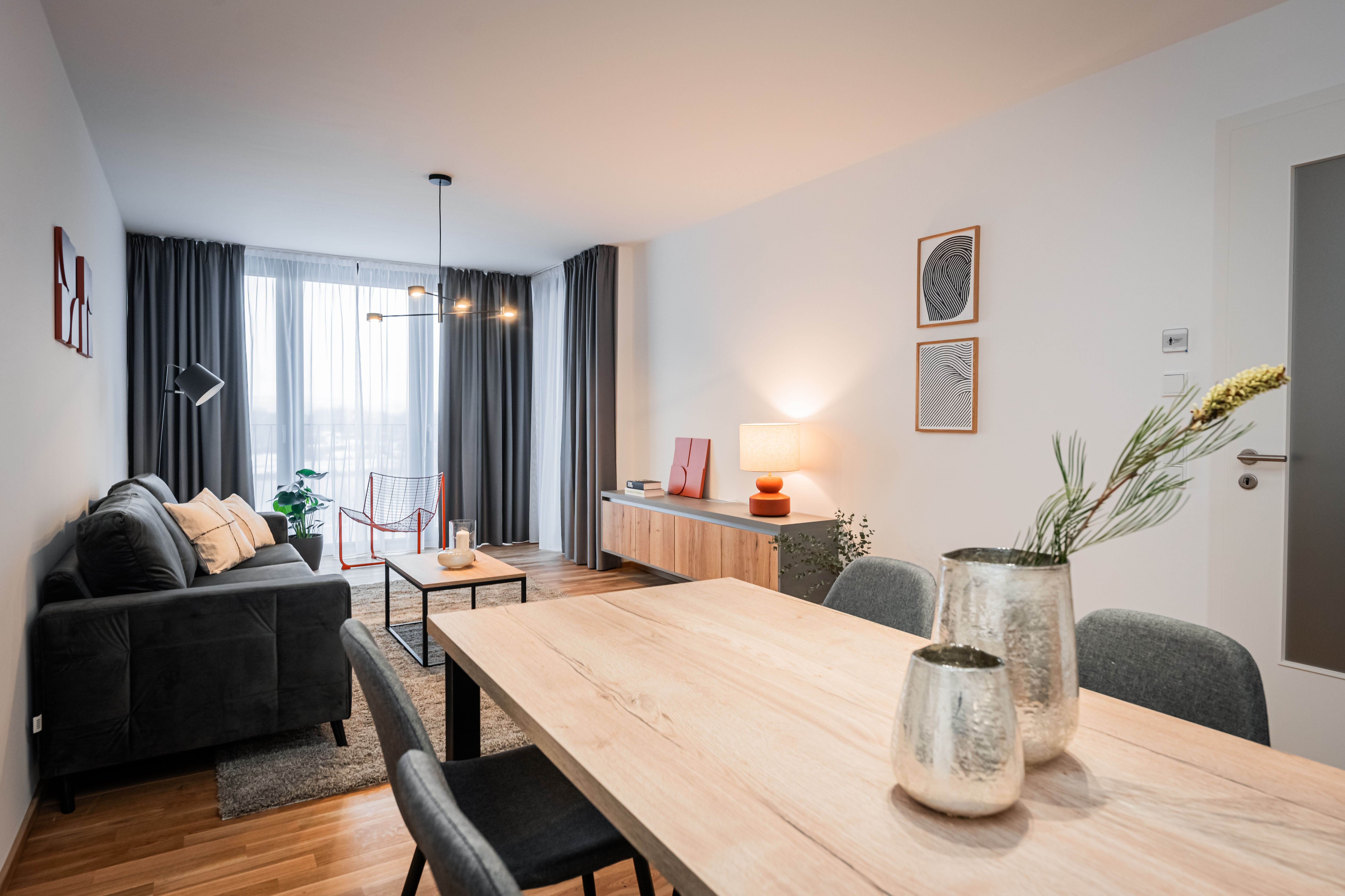 Wohnung zum Kauf Provisionsfrei 309.500 € 2 Zimmer 60 m²<br/>Wohnfläche 1. Stock<br/>Geschoss Ab sofort<br/>Verfügbarkeit Leipziger Vorstadt (Eisenbahnstr.) Dresden 01127