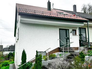 Doppelhaushälfte zum Kauf 314.000 € 5 Zimmer 132 m² 301 m² Grundstück Bolheim Bolheim 89542