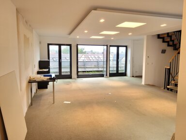 Büro-/Praxisfläche zum Kauf 3.611 € 2 Zimmer 90 m² Bürofläche Hofheim Hofheim am Taunus 65719