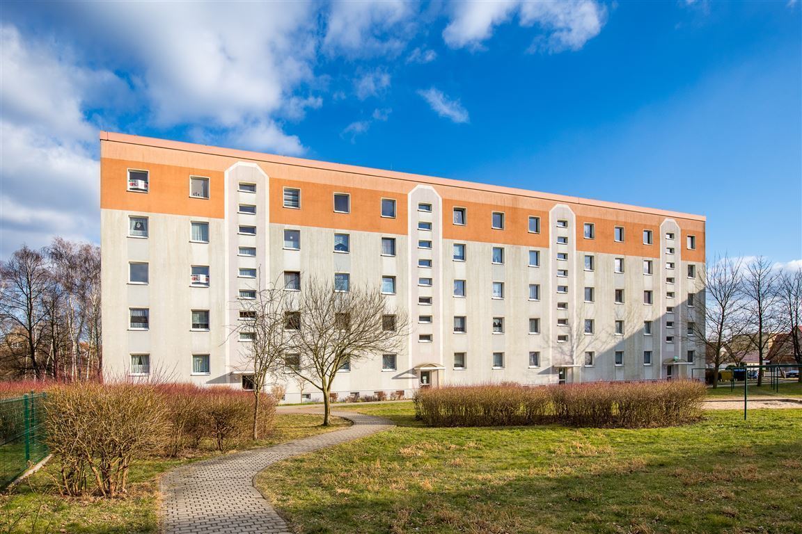 Wohnung zur Miete 300 € 2 Zimmer 49,7 m²<br/>Wohnfläche 1. Stock<br/>Geschoss Hohe Straße 6 Lauchhammer - Mitte Lauchhammer 01979