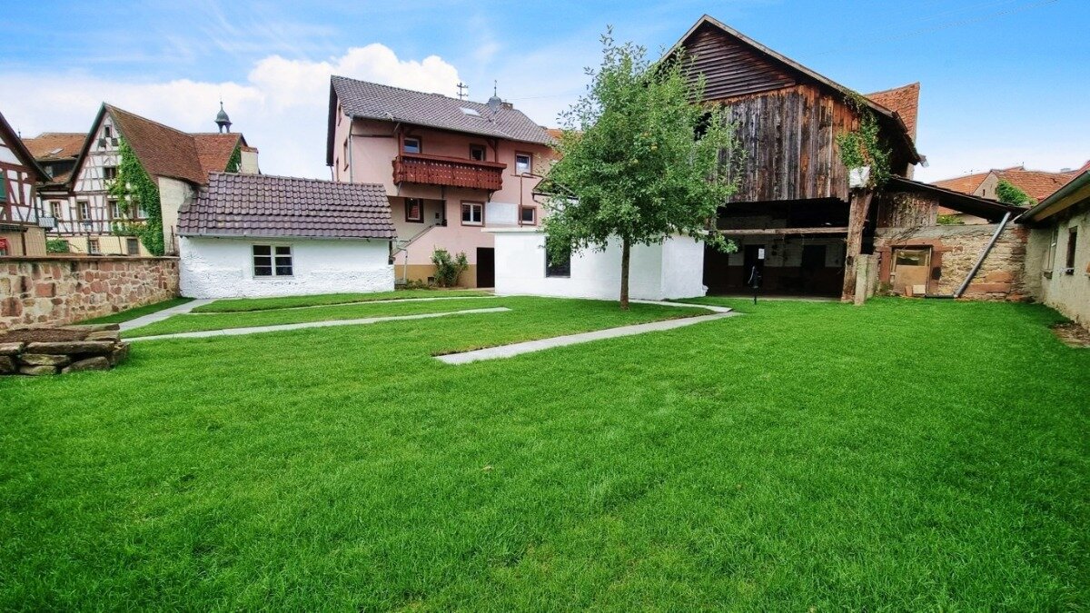 Einfamilienhaus zum Kauf 598.000 € 6 Zimmer 229 m²<br/>Wohnfläche 751 m²<br/>Grundstück Köndringen Teningen 79331