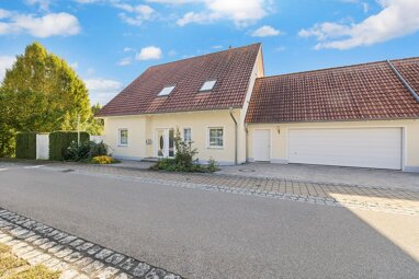 Einfamilienhaus zum Kauf 590.000 € 6 Zimmer 207 m² 906 m² Grundstück Oettingen Oettingen i.Bay. 86732