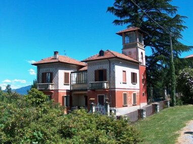 Villa zum Kauf 750.000 € 8 Zimmer 350 m² Stresa 28832