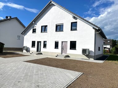 Doppelhaushälfte zum Kauf 579.900 € 4 Zimmer 118,3 m² 368 m² Grundstück Heldenbergen Nidderau 61130