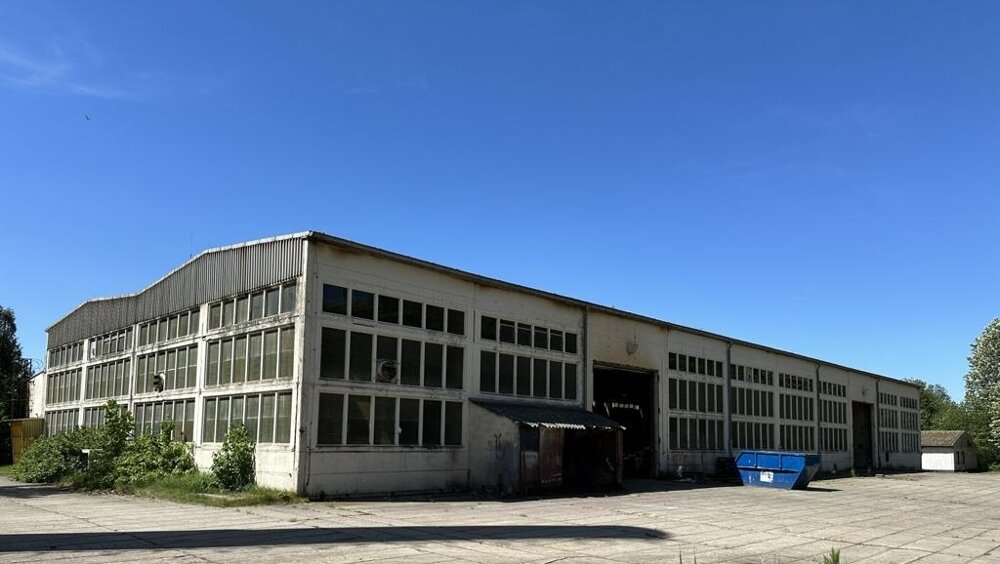 Lagerhalle zum Kauf 990.000 € 2.821 m²<br/>Lagerfläche Groß Plasten Groß Plasten 17192