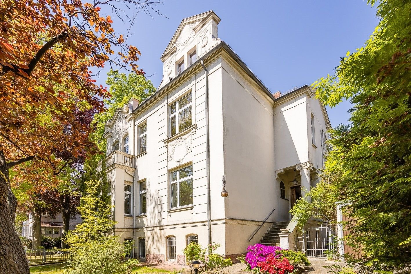 Villa zum Kauf 3.475.000 € 12 Zimmer 453,2 m²<br/>Wohnfläche 1.009 m²<br/>Grundstück ab sofort<br/>Verfügbarkeit Lichterfelde Berlin 12205