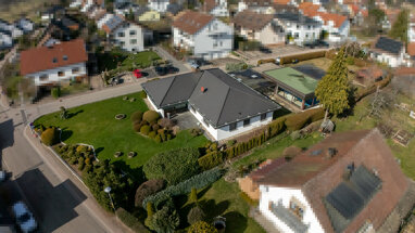 Bungalow zum Kauf 890.000 € 6 Zimmer 196 m² 1.270 m² Grundstück Höhenstr. 11 Charlottenburg Neuhausen 75242