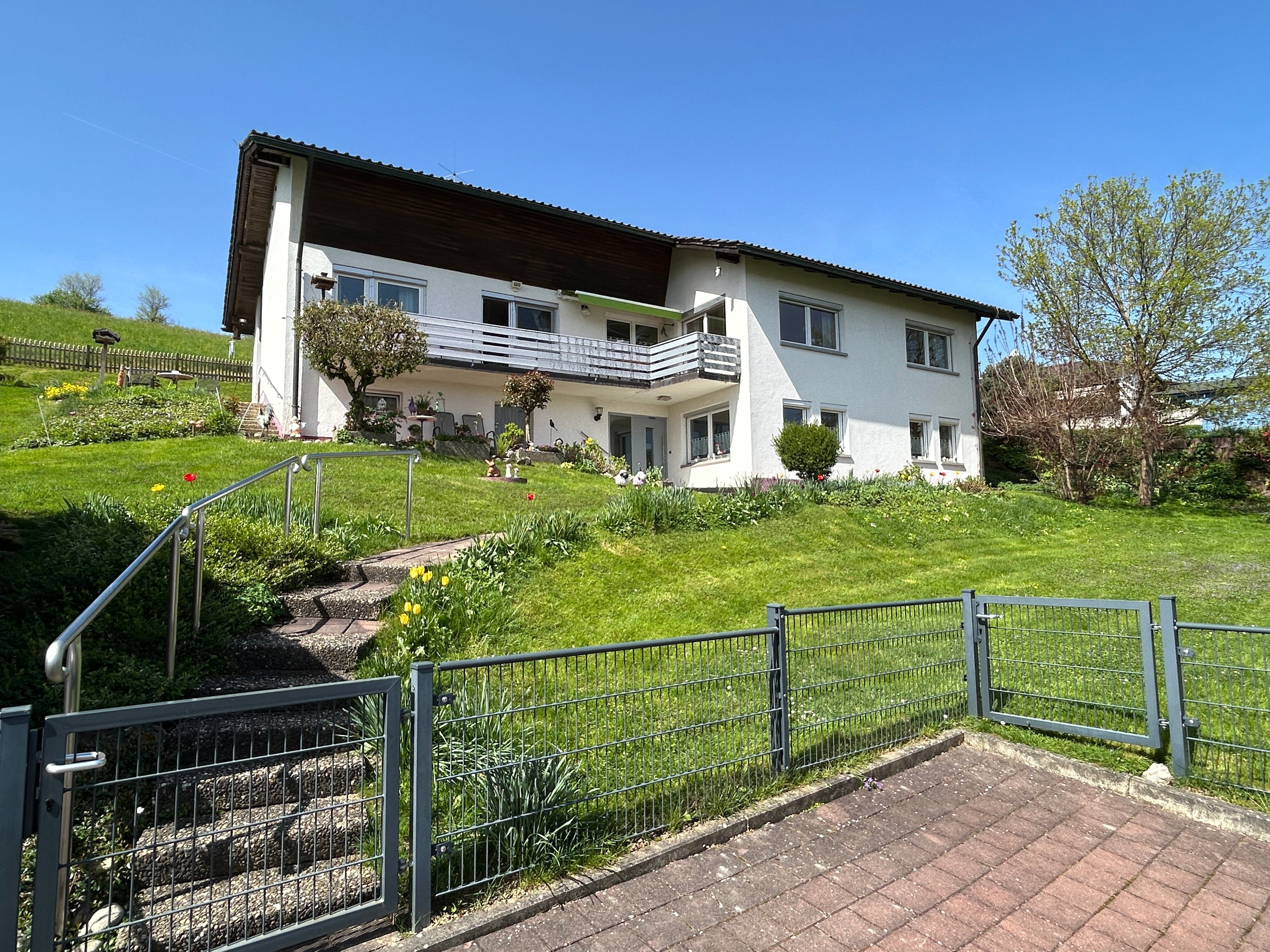 Einfamilienhaus zum Kauf 798.000 € 6 Zimmer 134 m²<br/>Wohnfläche 1.237 m²<br/>Grundstück Jurastr. 10 Rheinfelden Rheinfelden (Baden) 79618