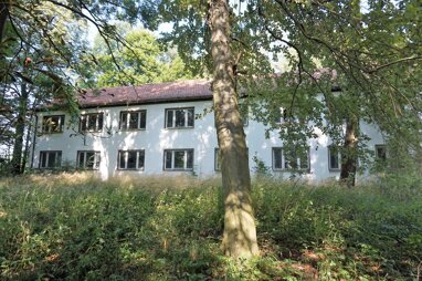 Mehrfamilienhaus zum Kauf 195.000 € 23 Zimmer 350 m² 10.000 m² Grundstück Hohe Straße 19 Markersdorf Markersdorf 02829