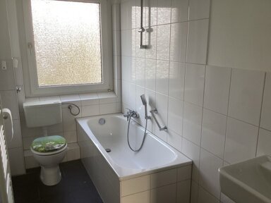 Wohnung zur Miete 792 € 3 Zimmer 71,3 m² 2. Geschoss frei ab 20.02.2025 Mintarder Weg 31 Unterrath Düsseldorf 40472