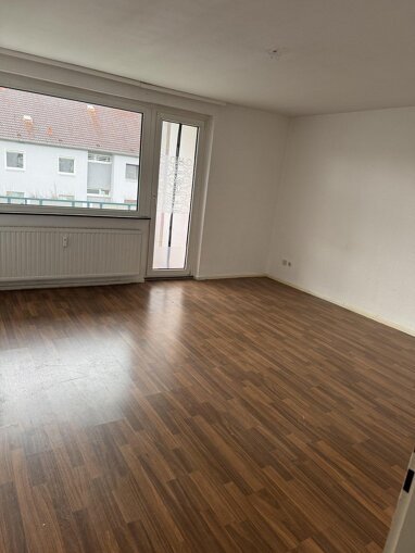 Wohnung zur Miete 535 € 2 Zimmer 60 m² 2. Geschoss Hallesche Str. 8 Steinmühlenkamp Helmstedt 38350