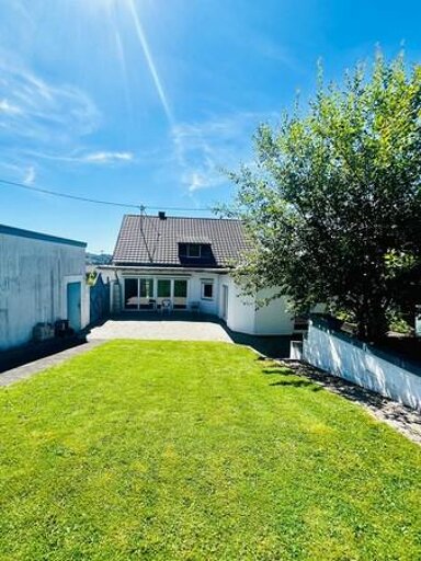 Einfamilienhaus zum Kauf 298.000 € 8 Zimmer 220 m² 1.406 m² Grundstück Wadern Wadern 66687