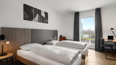 Wohnung zur Miete Wohnen auf Zeit 1.561 € 2 Zimmer 21 m² frei ab 21.11.2024 Borsigallee Seckbach Frankfurt am Main 60388