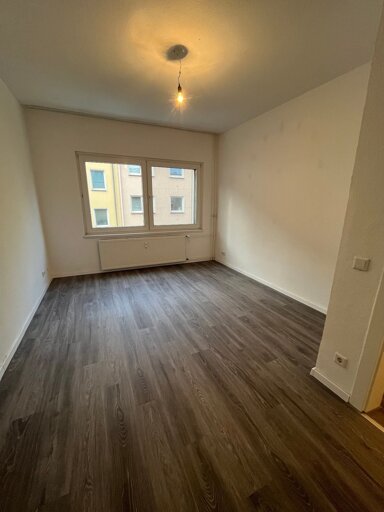 Wohnung zur Miete 460 € 3 Zimmer 65 m² 1. Geschoss frei ab sofort Florastr. 39-41 Laar Duisburg 47119