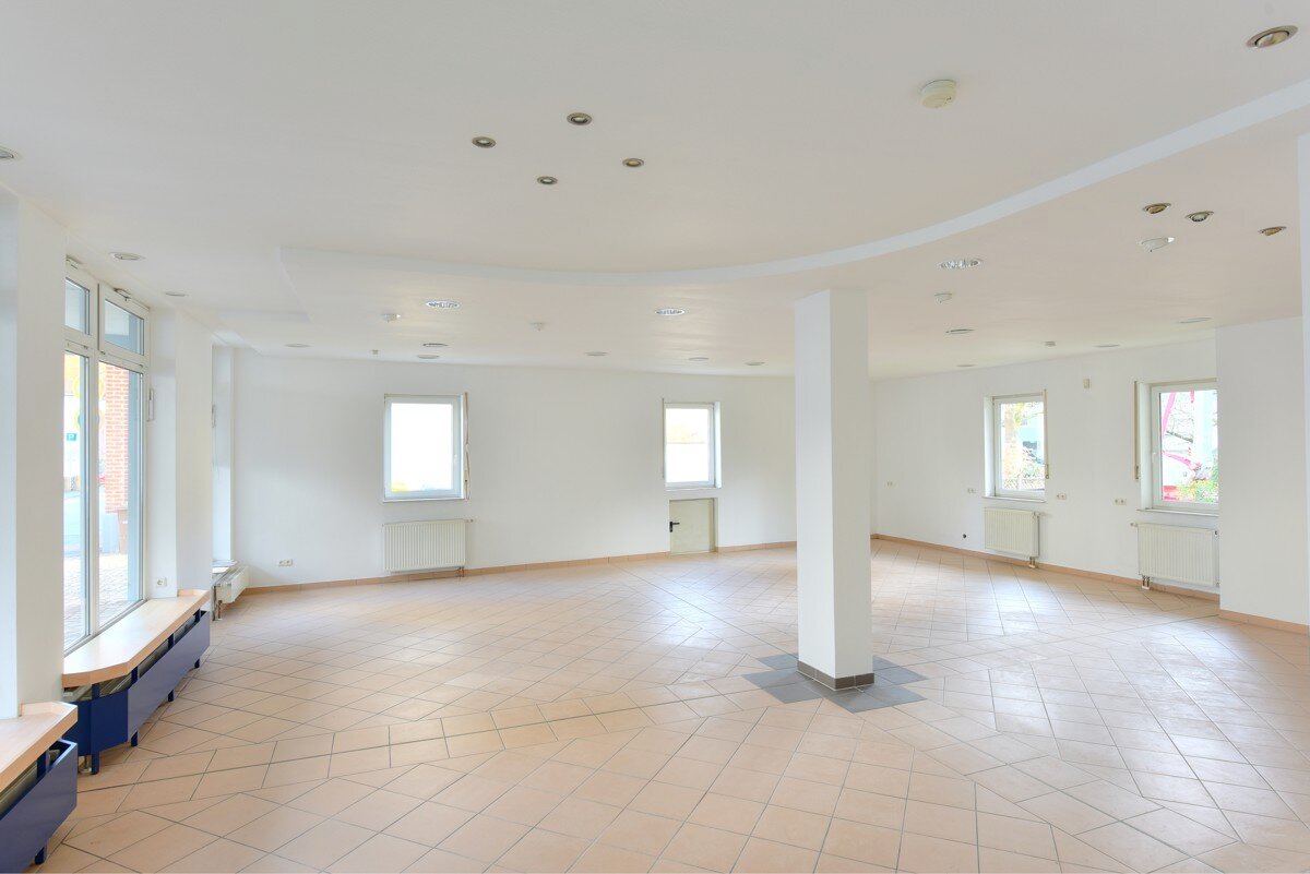 Laden zur Miete 1.860 € 2 Zimmer 122 m²<br/>Verkaufsfläche Schönberg Kronberg im Taunus / Schönberg (Taunus) 61476