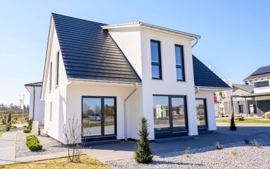 Haus zum Kauf provisionsfrei 258.800 € 6 Zimmer 150 m² 824 m² Grundstück Borkheide 14822