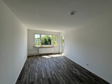 Wohnung zur Miete 639 € 4 Zimmer 86,1 m² 4. Geschoss Helsinki Straße 38 Mettenhof Bezirk 2 Kiel 24109