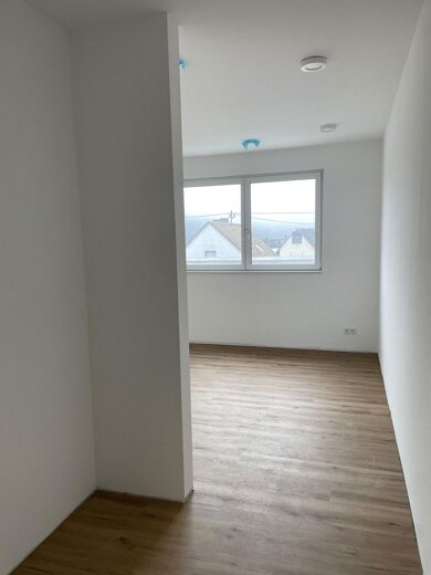 Terrassenwohnung zur Miete 845 € 1 Zimmer 76,8 m² 2. Geschoss frei ab 01.04.2025 Piesport 54498