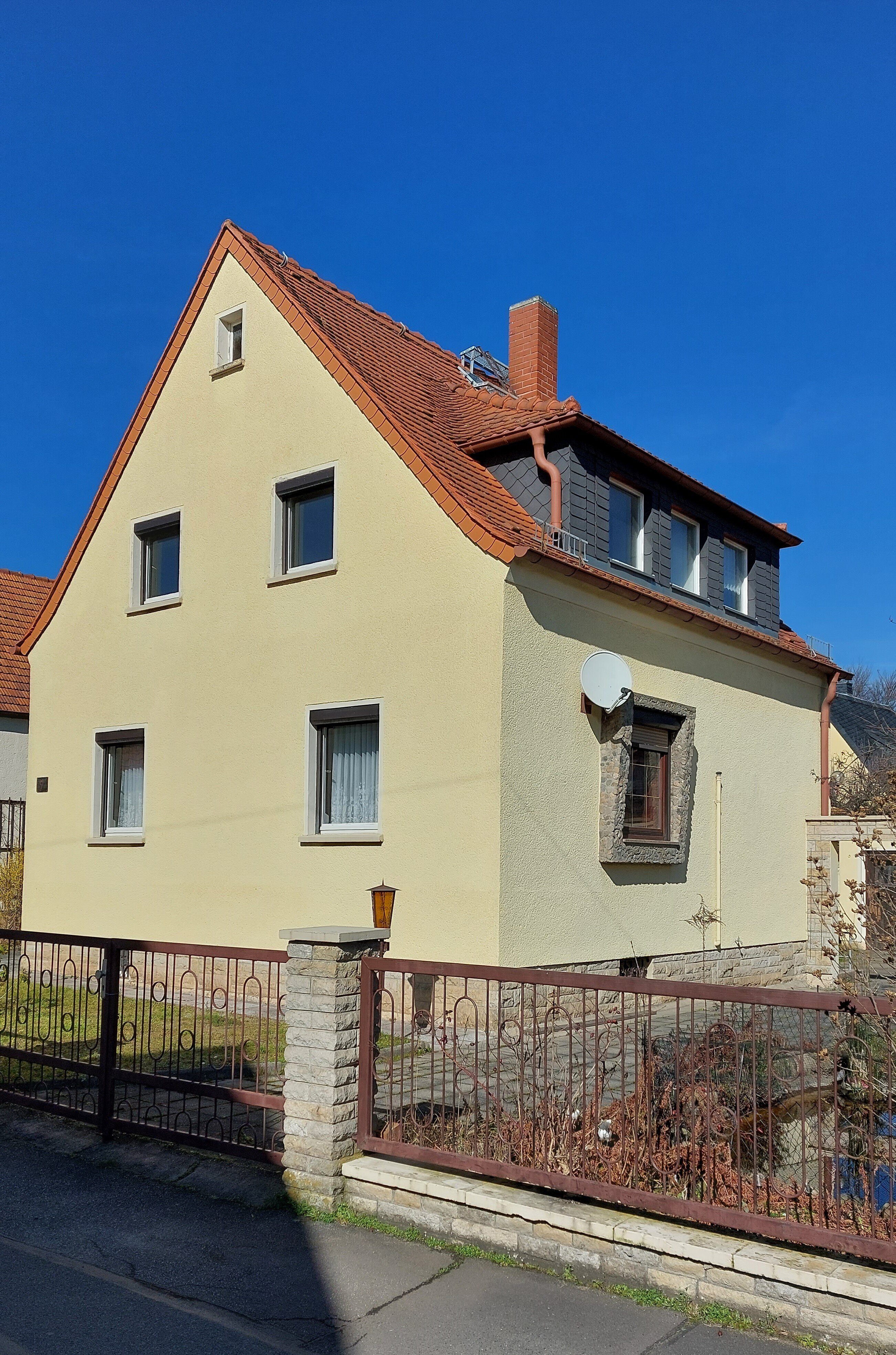 Einfamilienhaus zum Kauf 299.900 € 4 Zimmer 110 m²<br/>Wohnfläche 480 m²<br/>Grundstück Meußlitz Dresden 01259