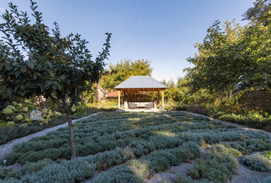 Mehrfamilienhaus zum Kauf 8 Zimmer 240 m² 1.100 m² Grundstück Großrudestedt Großrudestedt