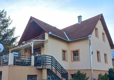 Einfamilienhaus zum Kauf 305.000 € 6 Zimmer 154 m² 615 m² Grundstück Balatonalmádi 8220