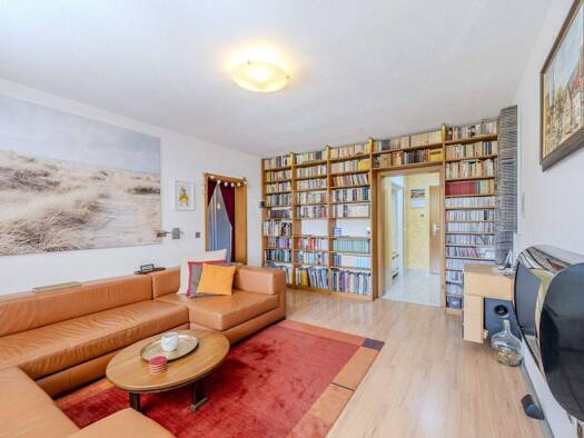 Wohnung zum Kauf 349.000 € 3 Zimmer 95 m² 1. Geschoss Pliensauvorstadt Esslingen am Neckar / Pliensauvorstadt 73734