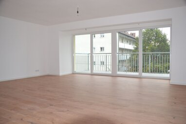 Apartment zur Miete 1.695 € 4 Zimmer 133 m² 4. Geschoss Untertürkheim Stuttgart 70327