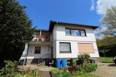 Haus zum Kauf 230.000 € 7 Zimmer 105 m² 1.512 m² Grundstück frei ab sofort Gemünden Gemünden 35285