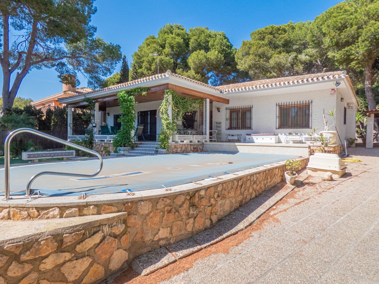 Villa zum Kauf provisionsfrei 945.000 € 8 Zimmer 268 m²<br/>Wohnfläche 800 m²<br/>Grundstück Dehesa de Campoamor 03189