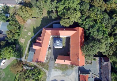 Schloss zum Kauf Provisionsfrei 988.000 € 2.200 m² 4.000 m² Grundstück Planeten- und SKL-Siedlung Magdeburg 39104