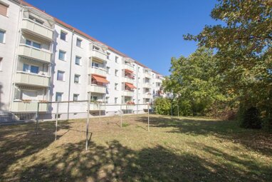 Wohnung zur Miete 582 € 4 Zimmer 68,4 m² 2. Geschoss Gaußstr. 33 Landrain Halle (Saale) 06118