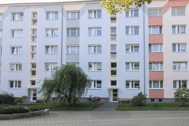 Wohnung zum Kauf 30.000 € 2 Zimmer 46,1 m² 5. Geschoss Neukieritzsch Neukieritzsch 04575