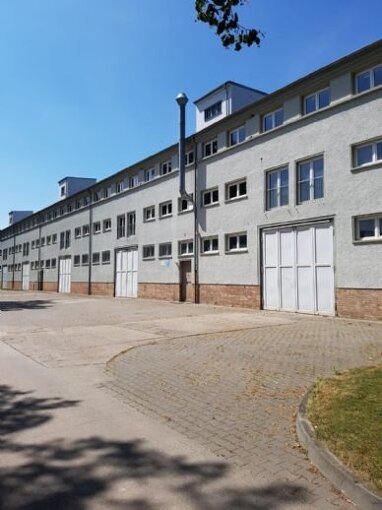 Halle/Industriefläche zur Miete Provisionsfrei 3,20 € 2.640 m² Lagerfläche teilbar ab 220 m² Strenzfelder Allee 23 Bernburg Bernburg 06406