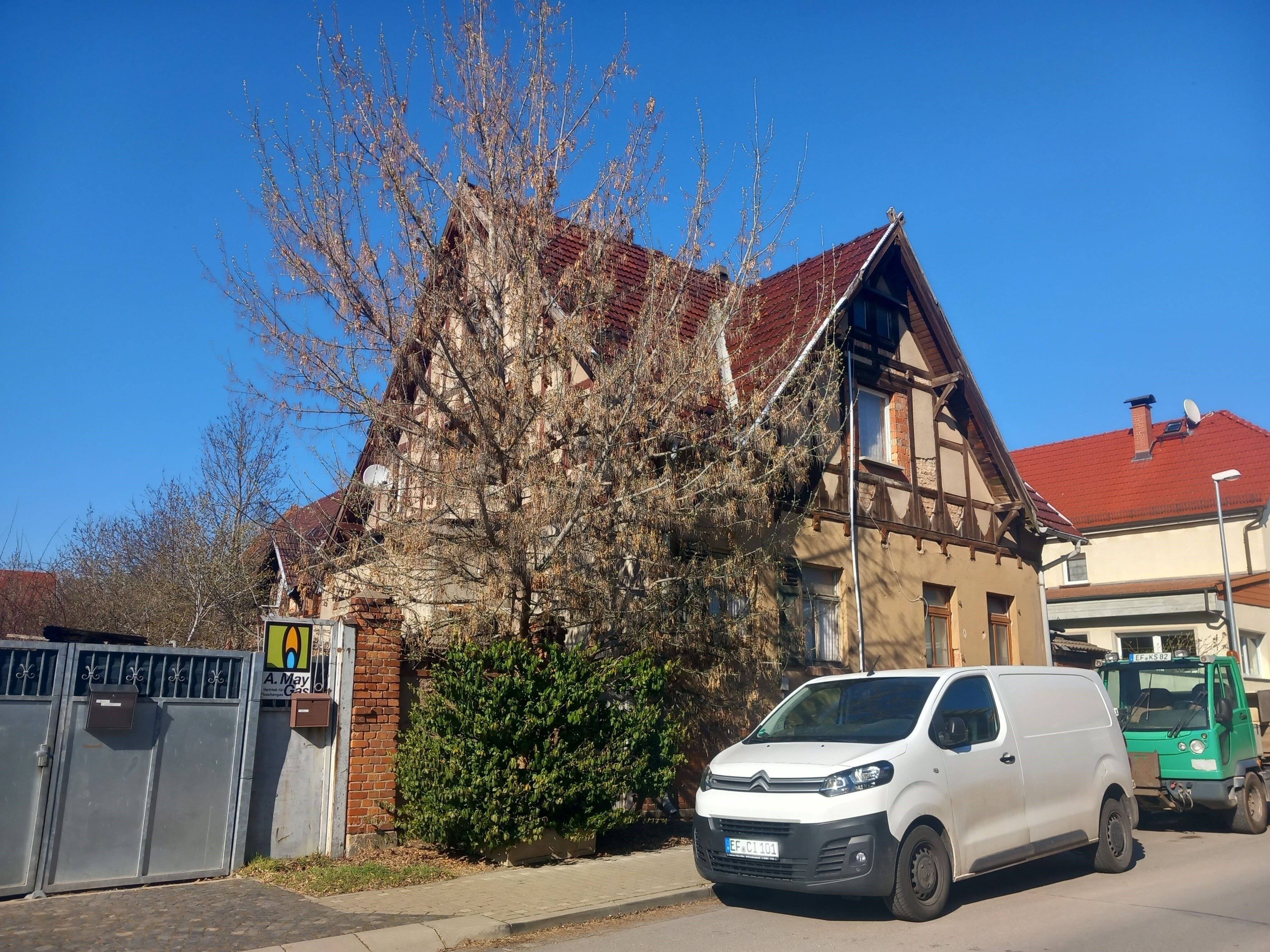 Sanierungsbedürftiger Bauernhof in Erfurt Schwerborn