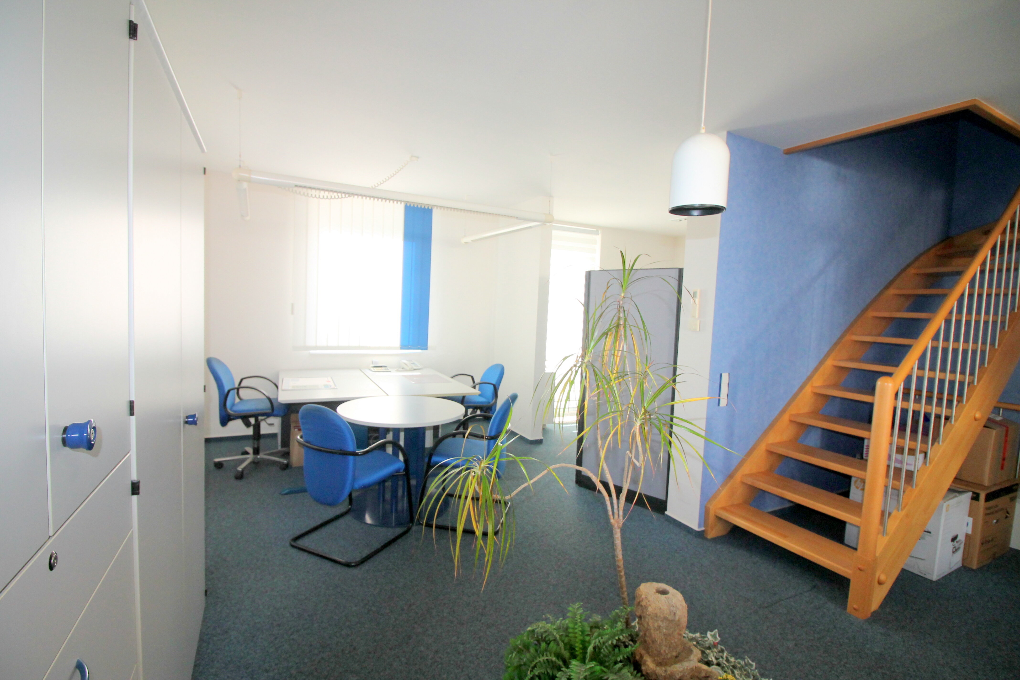 Praxisfläche zur Miete 980 € 3 Zimmer 130 m²<br/>Bürofläche Singen Remchingen 75196