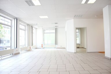 Laden zur Miete 795 € 3 Zimmer 106 m² Verkaufsfläche Hechingen Hechingen 72379