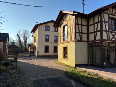 Mehrfamilienhaus zum Kauf provisionsfrei 428.000 € 10 Zimmer 255 m² 2.778 m² Grundstück frei ab sofort Unterau 4 Villmar Villmar 65606