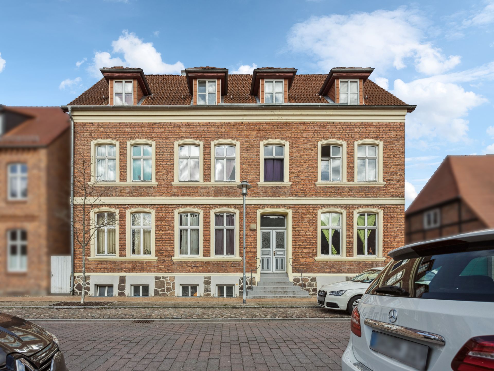 Mehrfamilienhaus zum Kauf 680.000 € 22 Zimmer 532 m²<br/>Wohnfläche 390 m²<br/>Grundstück Ludwigslust Ludwigslust 19288