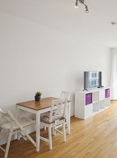 Wohnung zur Miete 485 € 2 Zimmer 54 m² 2. Geschoss Straßburgweg 10 Saarlandstr. Ulm 89077