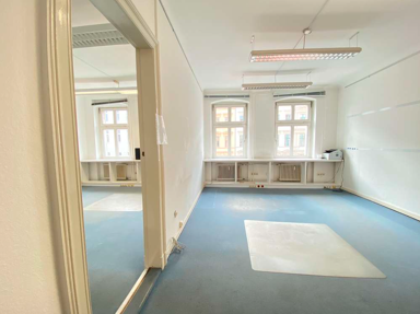 Büro-/Praxisfläche zur Miete 2.199 € 5 Zimmer 122 m² Bürofläche Hagelberger Straße 2 Kreuzberg Berlin 10965