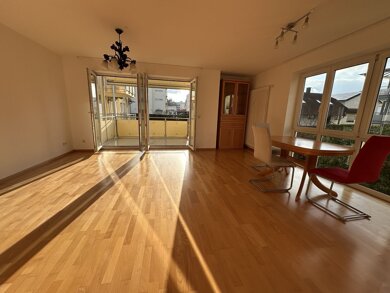 Wohnung zur Miete 1.400 € 4 Zimmer 99,3 m² 1. Geschoss frei ab 01.04.2025 Bad Krozingen Bad Krozingen 79189