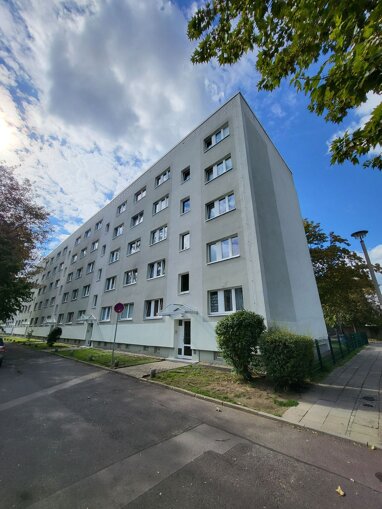 Wohnung zur Miete 273,77 € 2 Zimmer 40,3 m² 1. Geschoss Förderstedter Straße 86 Semmelweisstraße Magdeburg 39112