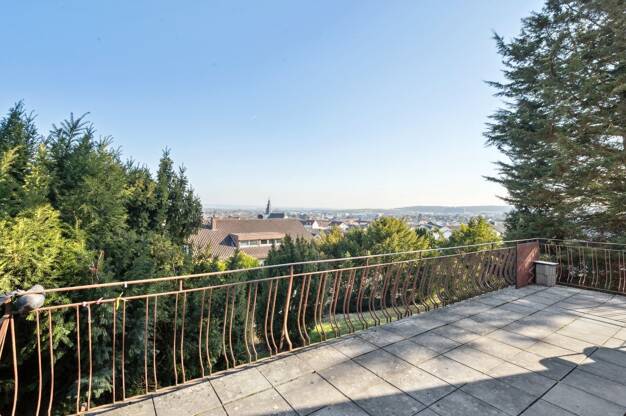 Einfamilienhaus zum Kauf 995.000 € 5 Zimmer 161 m² 1.896 m² Grundstück Ober-Rosbach Rosbach vor der Höhe 61191