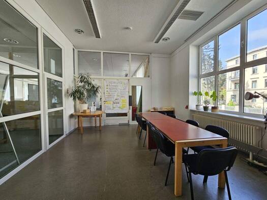 Bürofläche zur Miete 393 € 1 Zimmer 22,9 m² Bürofläche Schubertstraße 10 Westvorstadt Weimar 99423