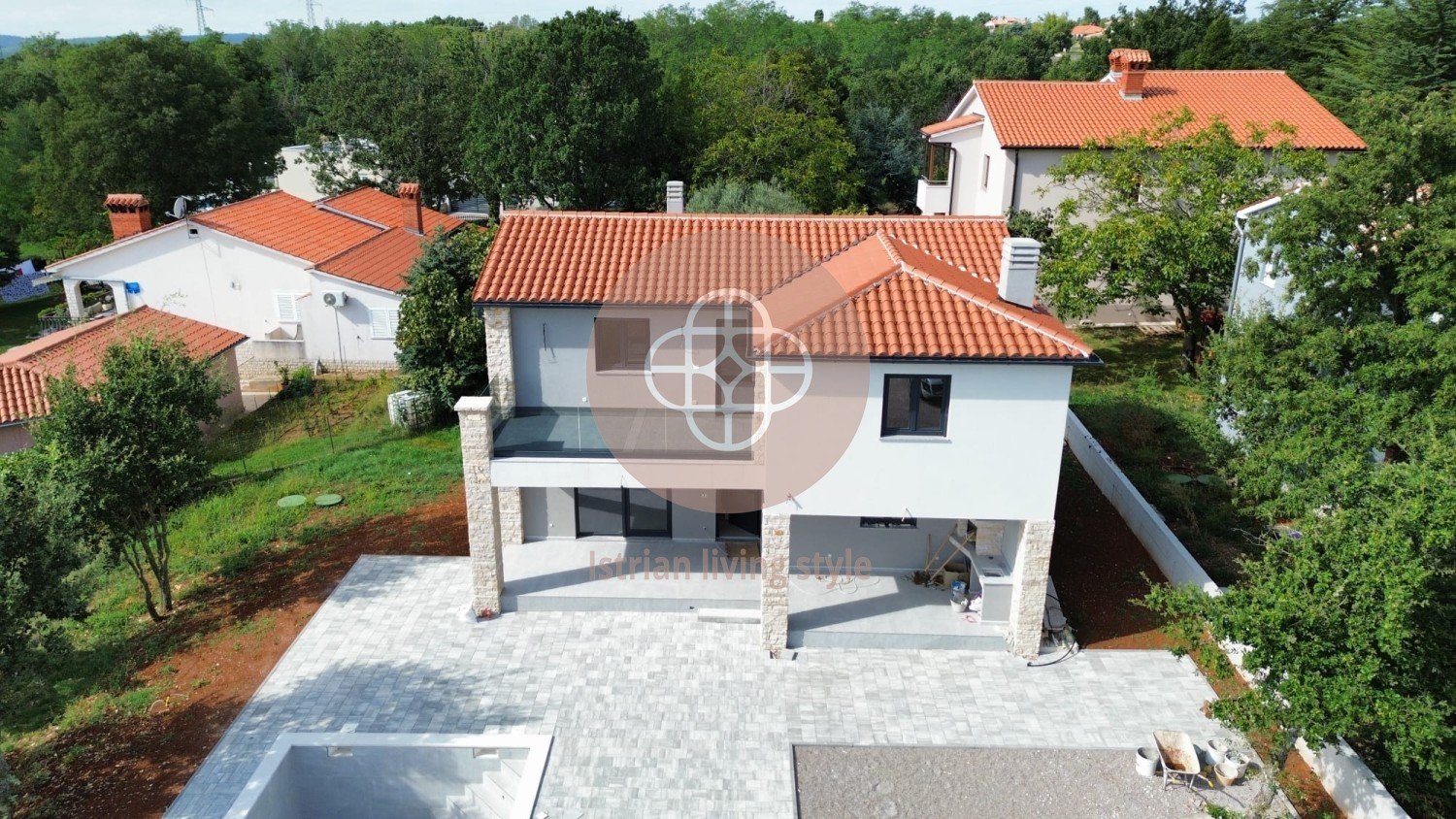 Villa zum Kauf 465.000 € 4 Zimmer 129 m²<br/>Wohnfläche 737 m²<br/>Grundstück Rasa 52223