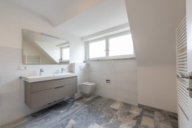 Wohnung zur Miete 1.950 € 4 Zimmer 129 m² 2. Geschoss Altenburg Stuttgart 70376