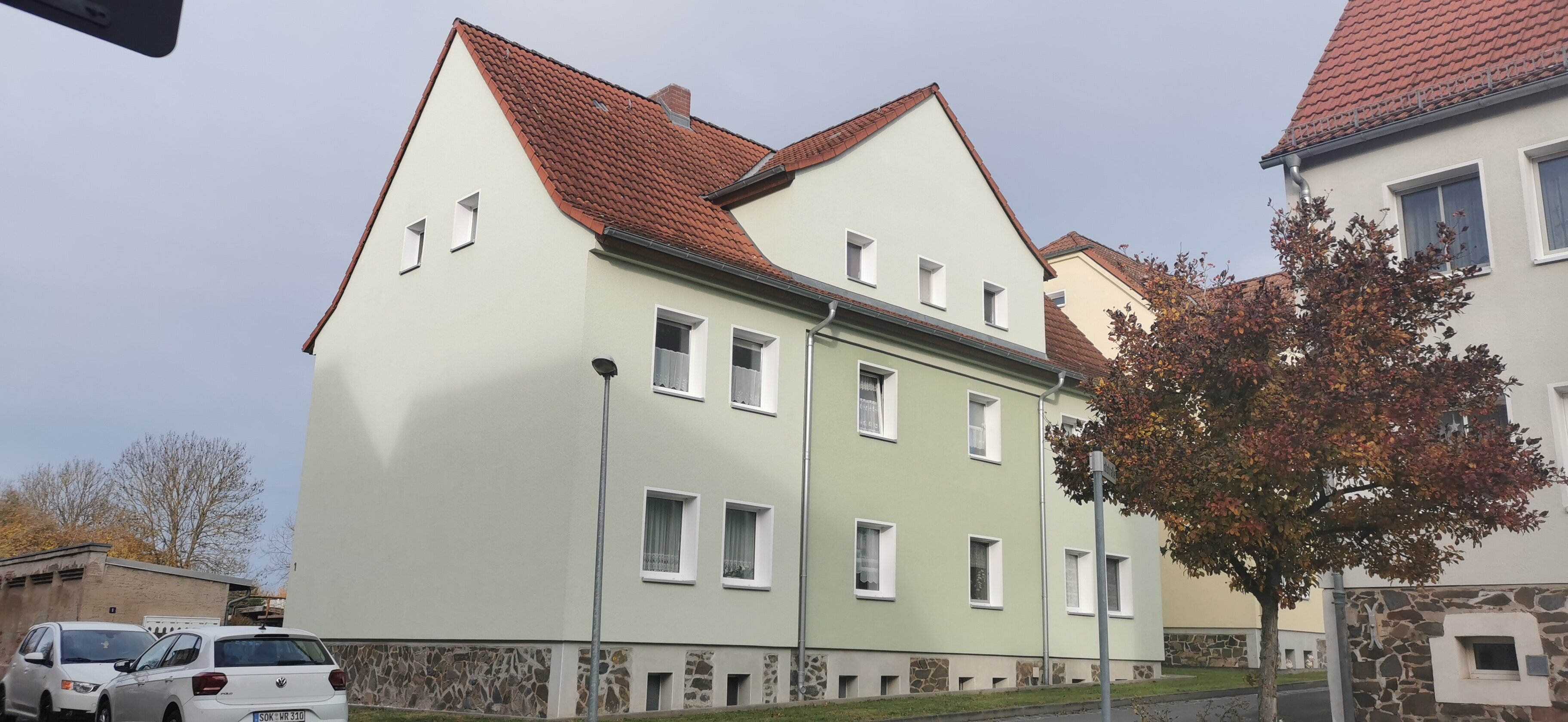 Wohnung zur Miete 335 € 2 Zimmer 52,3 m²<br/>Wohnfläche 1. Stock<br/>Geschoss Ab sofort<br/>Verfügbarkeit Gerhart-Hauptmann-Straße 1 Neustadt Neustadt an der Orla 07806