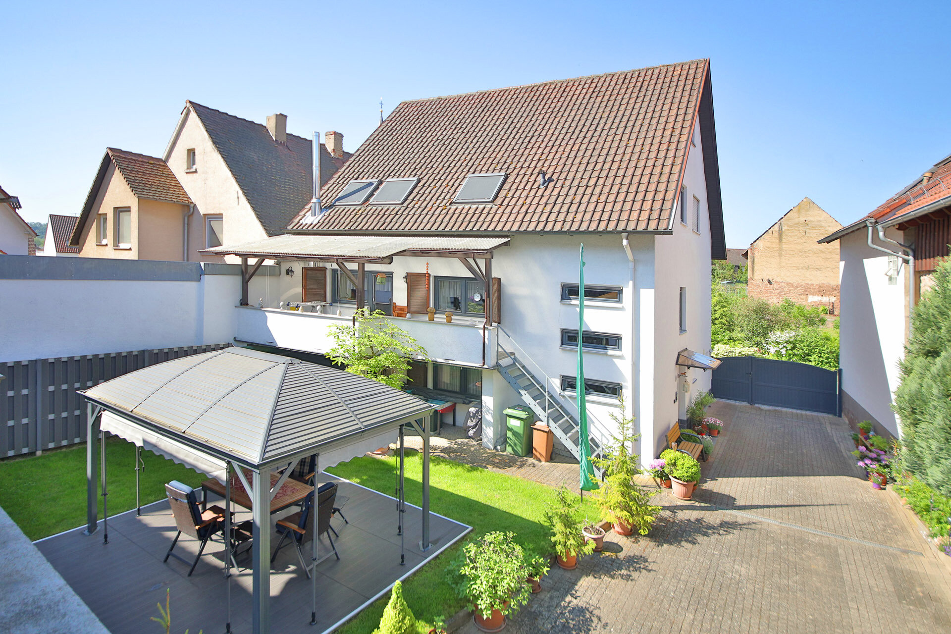 Haus zum Kauf 525.000 € 5 Zimmer 238 m²<br/>Wohnfläche 1.187 m²<br/>Grundstück Menzingen Kraichtal / Menzingen 76703