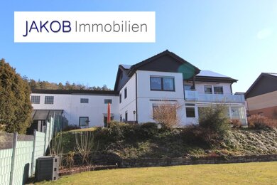 Mehrfamilienhaus zum Kauf 345.000 € 8 Zimmer 204 m² 1.051 m² Grundstück Lehenthal Kulmbach / Lehenthal 95326