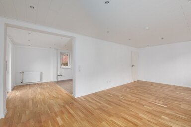 Doppelhaushälfte zum Kauf 265.000 € 5 Zimmer 95,2 m² 212 m² Grundstück Calmbach Bad Wildbad 75323